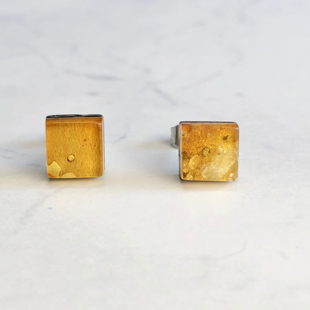 琥珀ピアス(バルティックアンバー):B-4