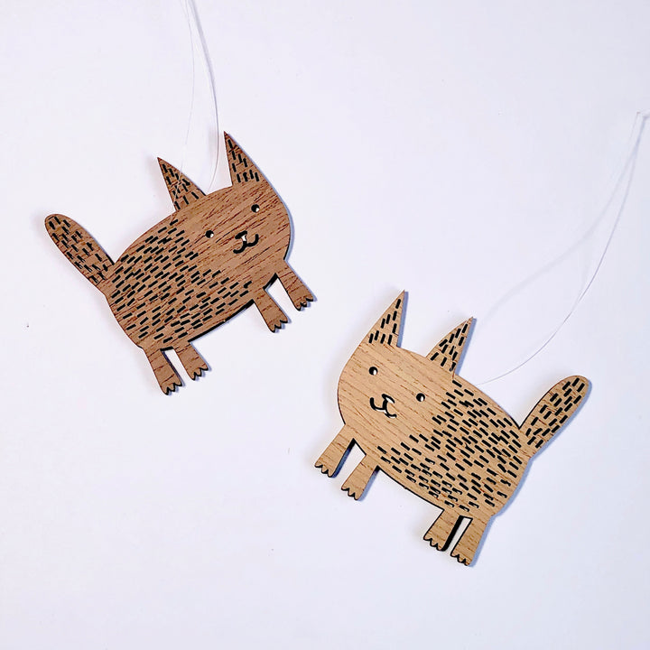 Etno Design 木製オーナメント「Cat of the Sparkling Seas(海の子ネコ)」