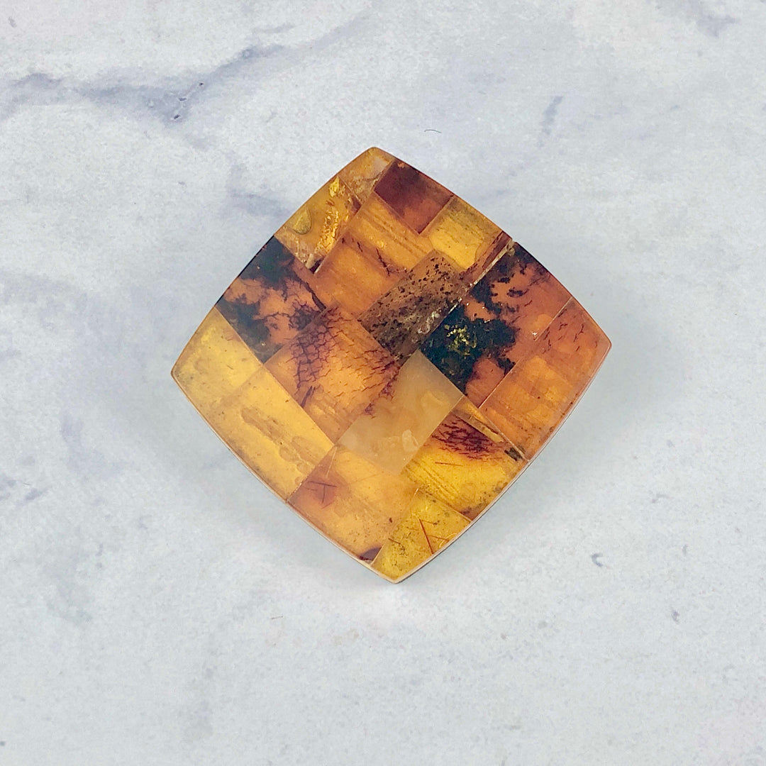 Amber pendant brooch (Baltic amber): A-3