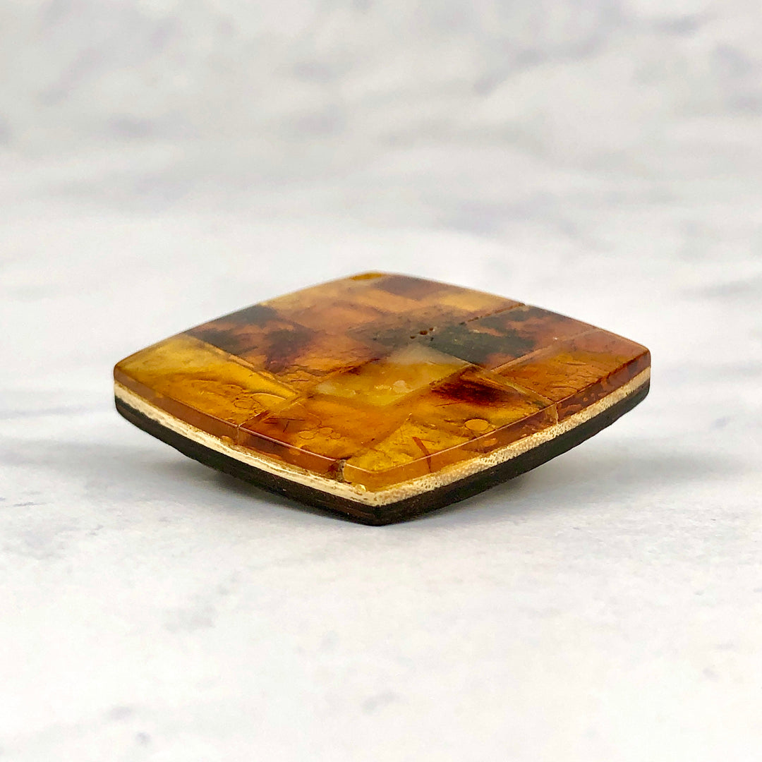 Amber pendant brooch (Baltic amber): A-3