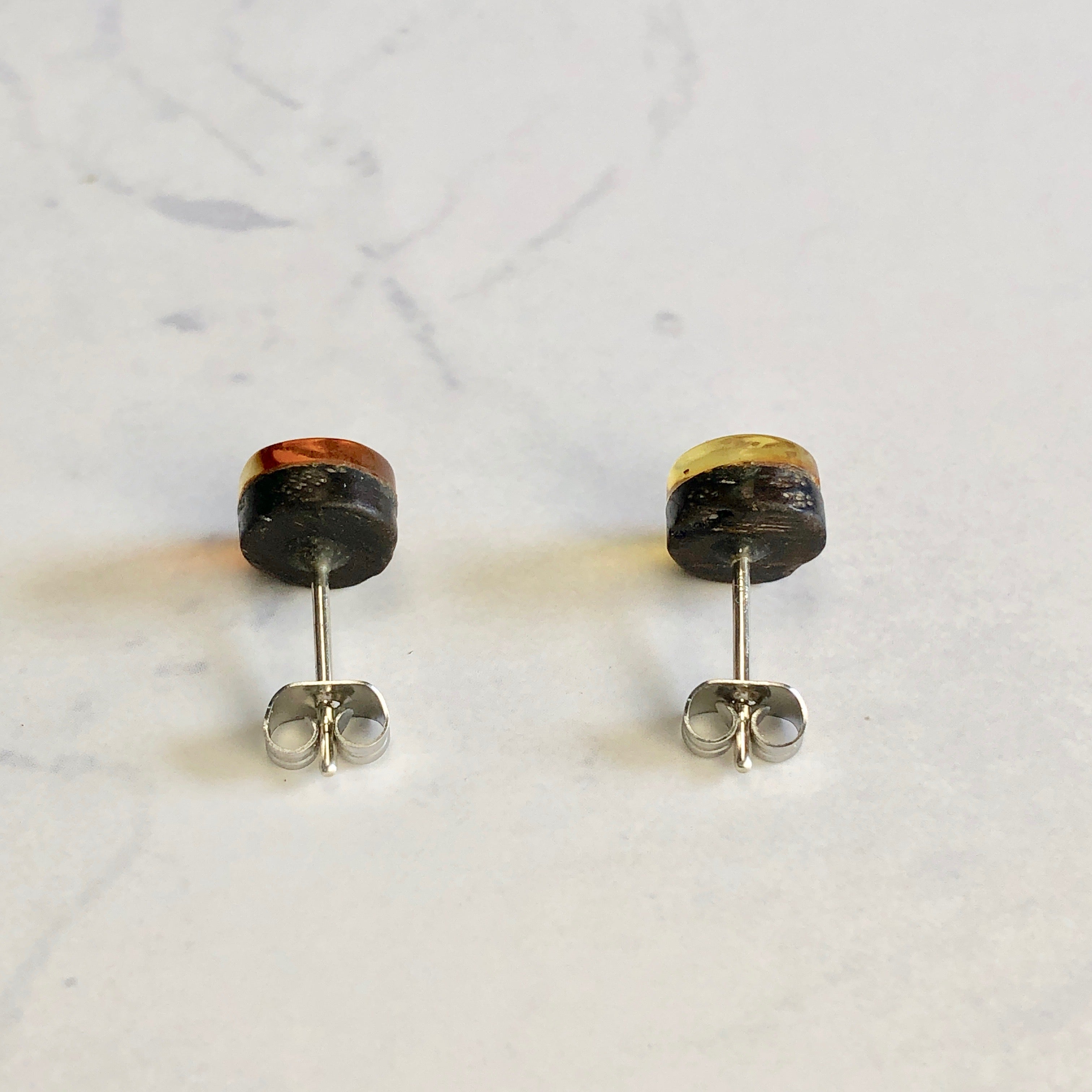 K18YG 琥珀ピアス 7.5㎜珠 | Atelier Ozaki